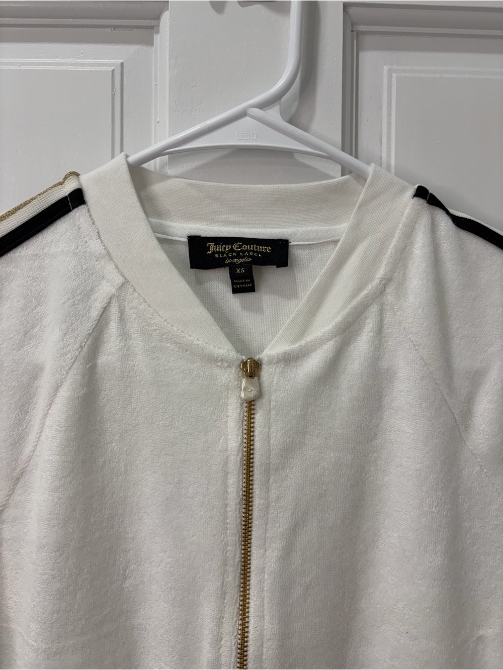 Classic White Zip-Front Track Jacket with Stripe Detail - Picture 3 of 6